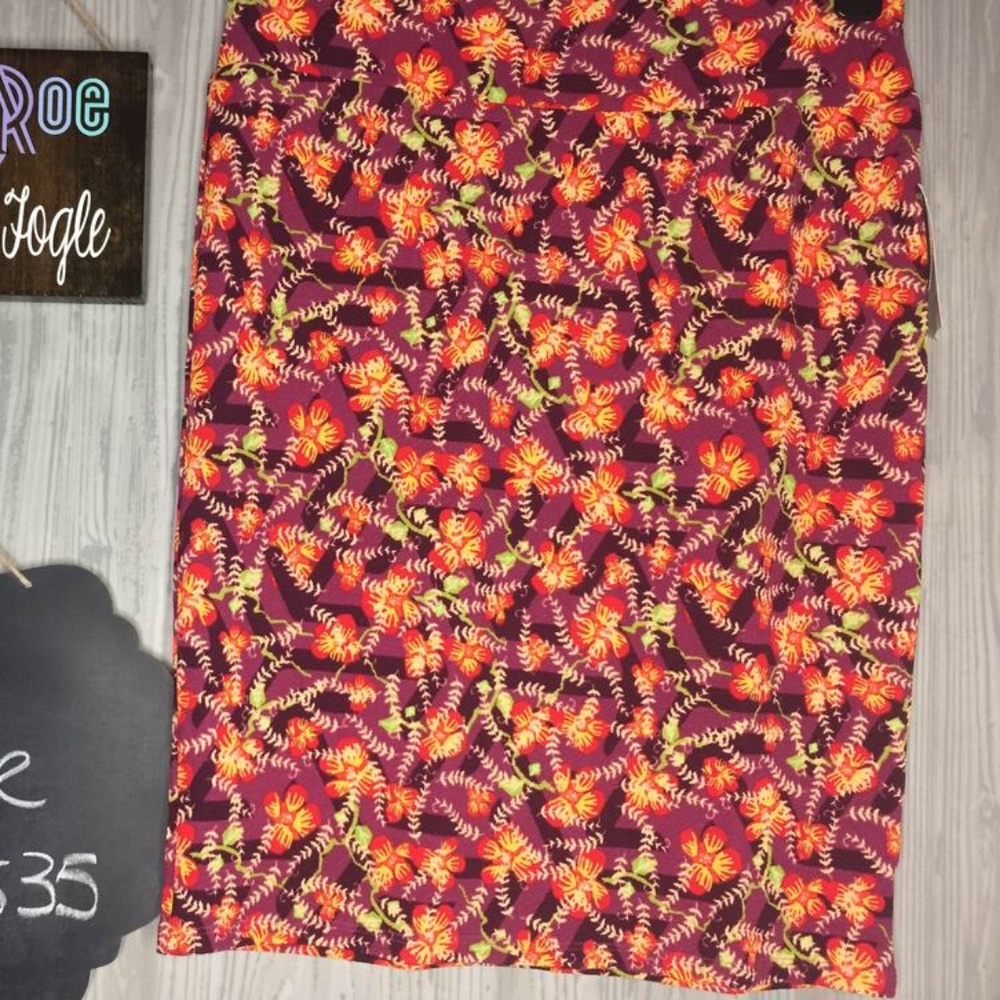 LuLaRoe XL Cassie Skirt